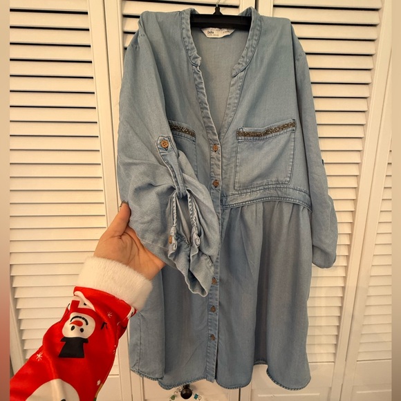Zara Tencel denim shirt dress with beaded accents on the front pockets - Picture 5 of 6